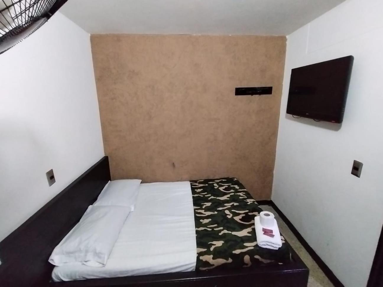 Hotel Country Меделин Екстериор снимка