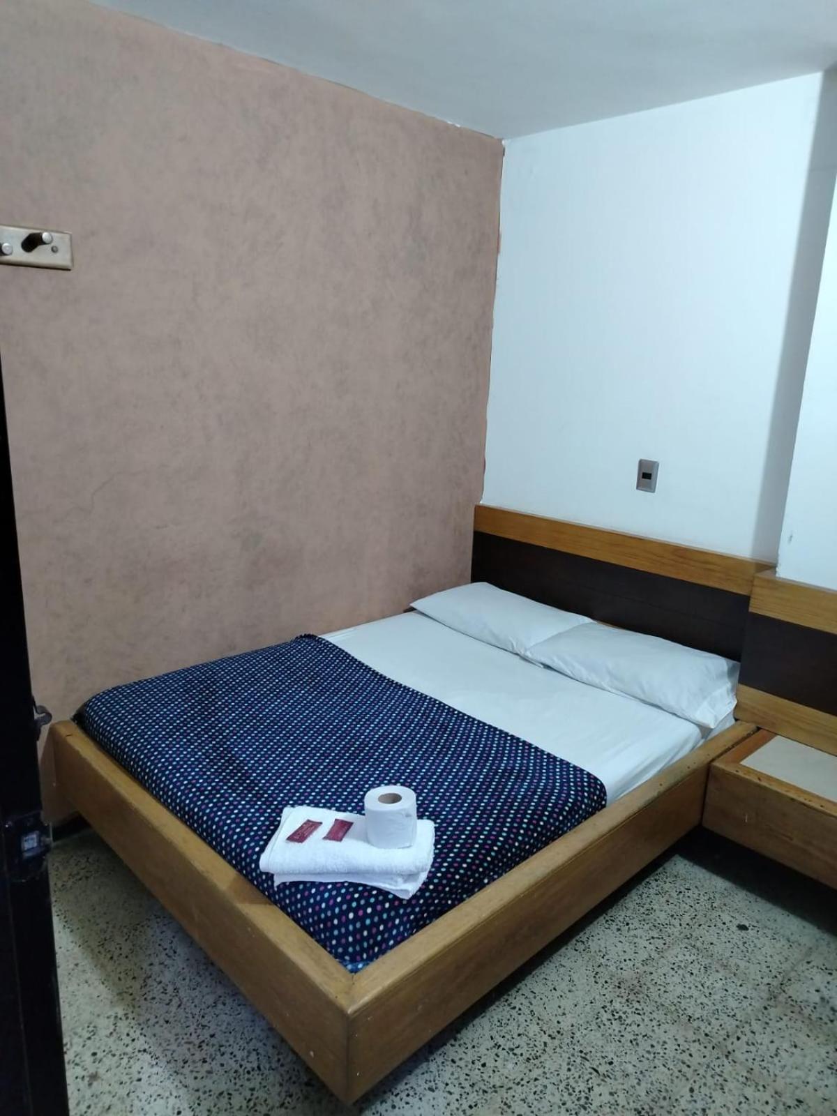 Hotel Country Меделин Екстериор снимка