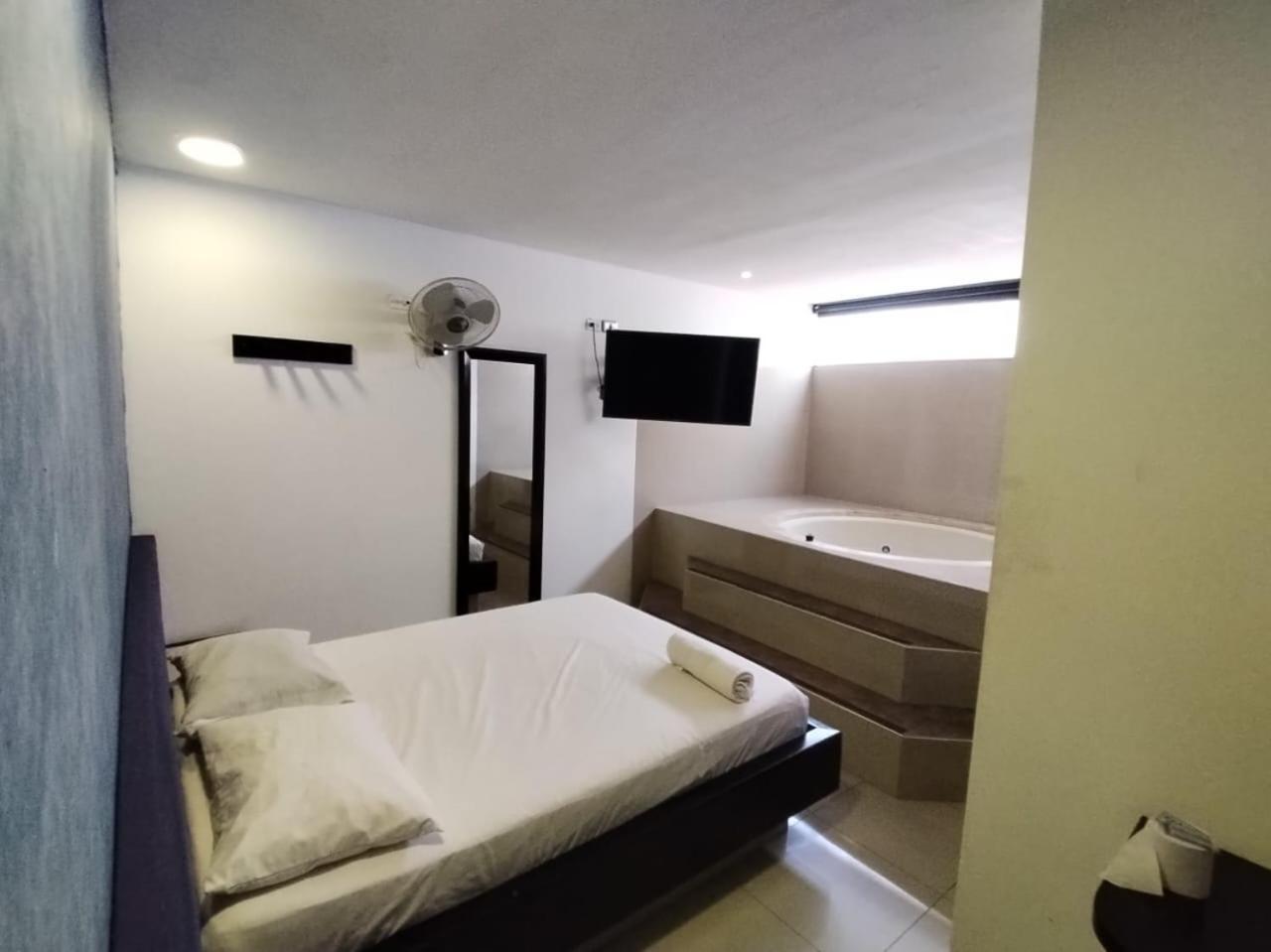 Hotel Country Меделин Екстериор снимка